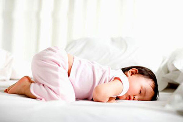Những điều không tốt nên tránh để bé có giác ngủ ngon