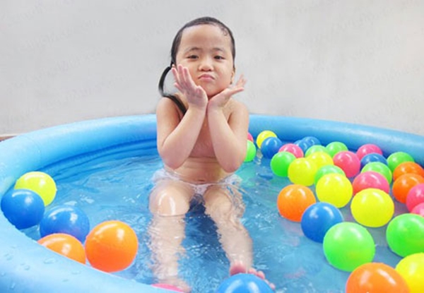 Những “điểm cộng” khi mẹ mua bể bơi phao mini cho bé