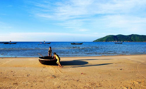 mot lan kham pha bien canh duong xinh dep cua co do hue. - Một lần khám phá biển Cảnh Dương xinh đẹp của Cố đô Huế