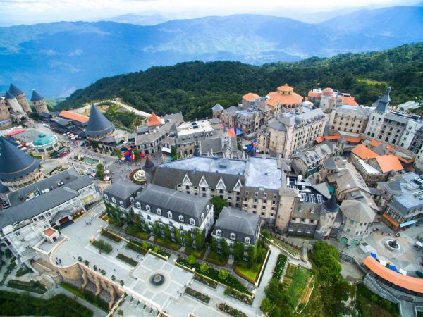 toan canh ba na hills Diem den Da Nang duoc nhieu du khach tham quan nhat 600x450 - Top 10 điểm đến Đà Nẵng được nhiều du khách tham quan nhất