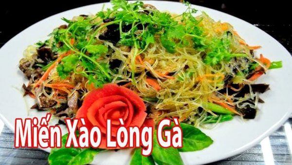 Lòng gà xào miến